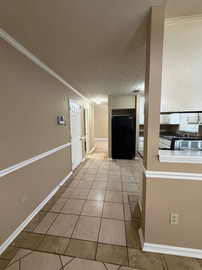 Building Photo - Charming Two-Story Home on a Corner Lot in Jonesboro