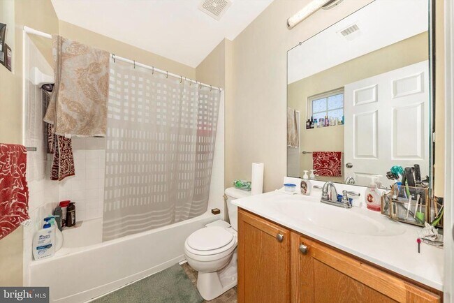 Building Photo - 17010 Bivens Ln