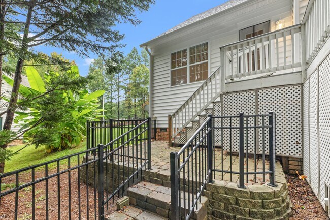 Building Photo - 161 Mediate Dr