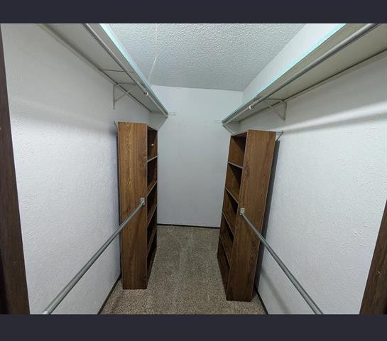 Building Photo - 2604 Peppertree Pl