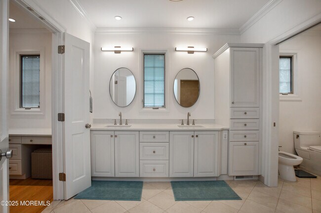 Building Photo - 38 Vroom Ave