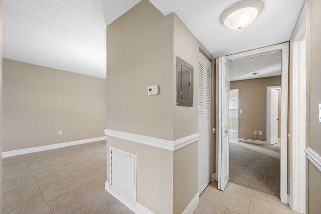 Building Photo - 10033 64th Ave N