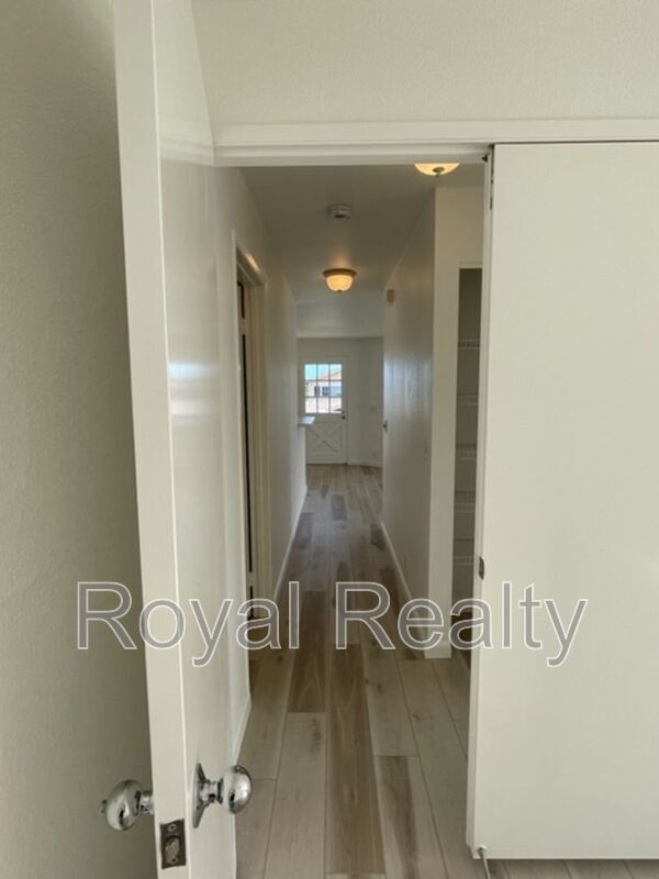 Building Photo - 94-586-586 Lumiauau St