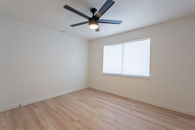 Building Photo - 2nd floor unit with all the upgrades!