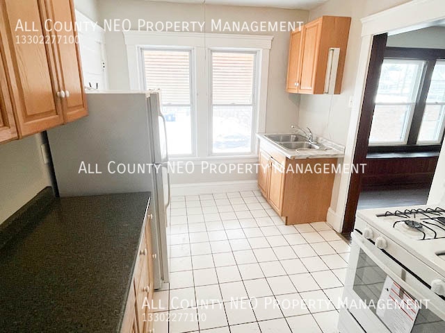 Building Photo - 9423 Denison Ave