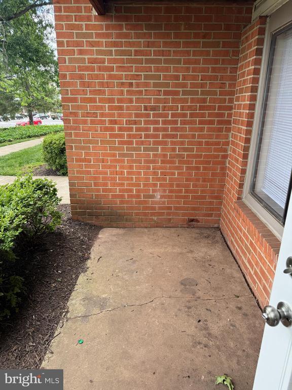 Building Photo - 8383 Buttress Ln