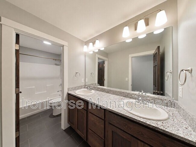 Building Photo - 2930 Warbler Way