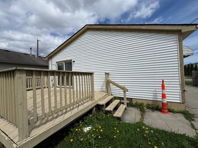 Building Photo - 8716 Timken Ave