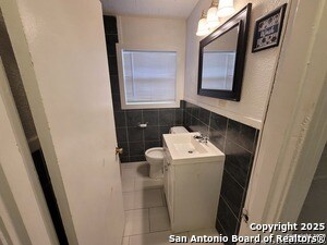 Building Photo - 327 Bexar Dr