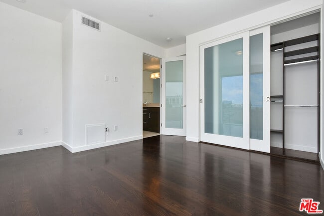 Building Photo - 11610 Ohio Ave