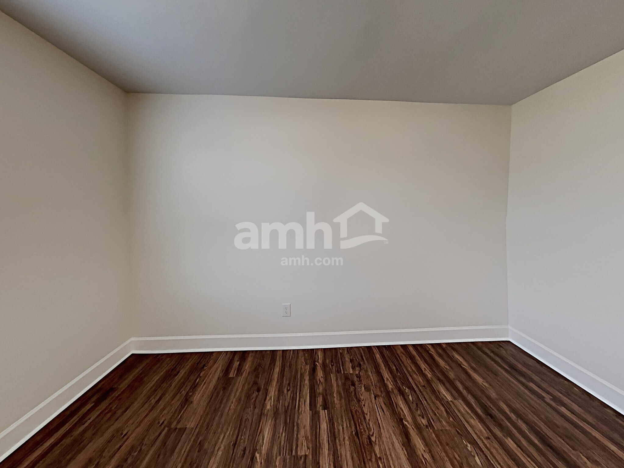 Building Photo - 2537 Highwood Blvd