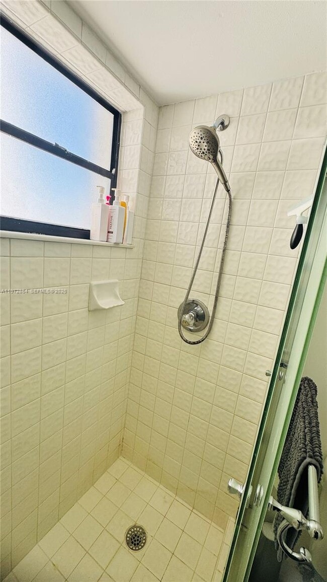 Building Photo - 1775 Washington Ave