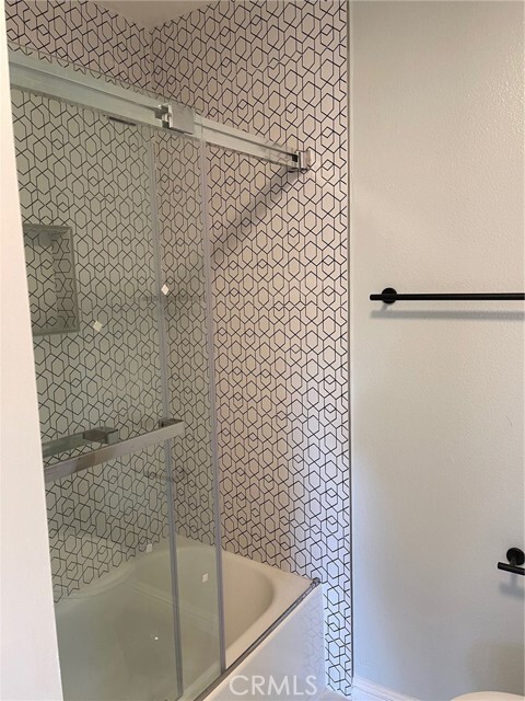 Building Photo - 14560 Clark St