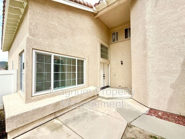 Building Photo - 28291 Tierra Vista Rd