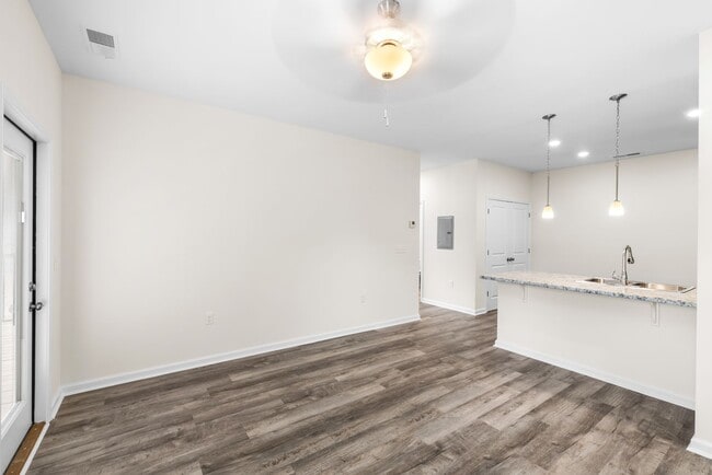 Interior Photo - East Meadows Apartment Homes