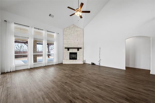 Building Photo - 809 Blue Heron Dr