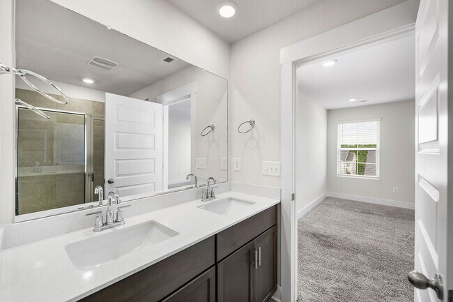 Building Photo - 115 Ted Dr