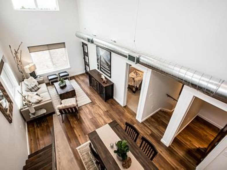 Building Photo - 264 Blackberry Loop