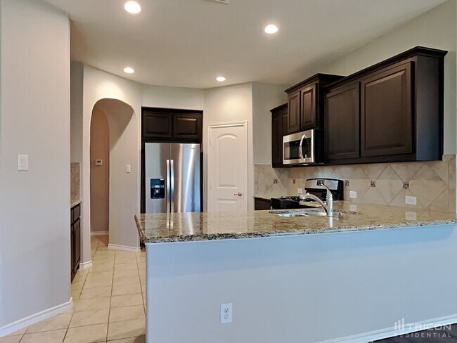 Building Photo - 125 Creek Terrace Dr