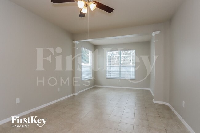 Building Photo - 10909 Wildcat Dr