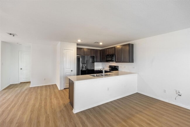 Building Photo - 1125 Largemouth Ln