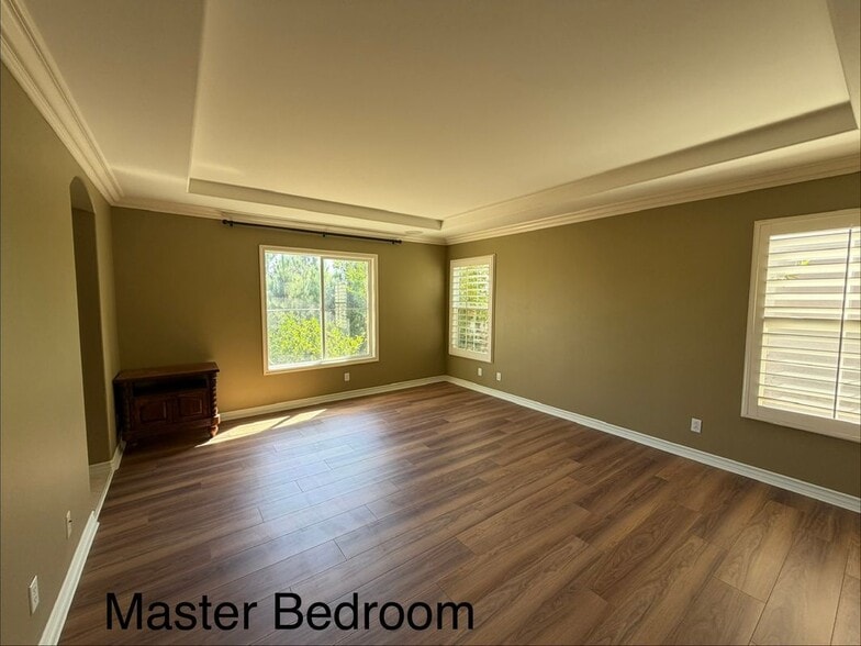Building Photo - 16333 Fox Hollow Way
