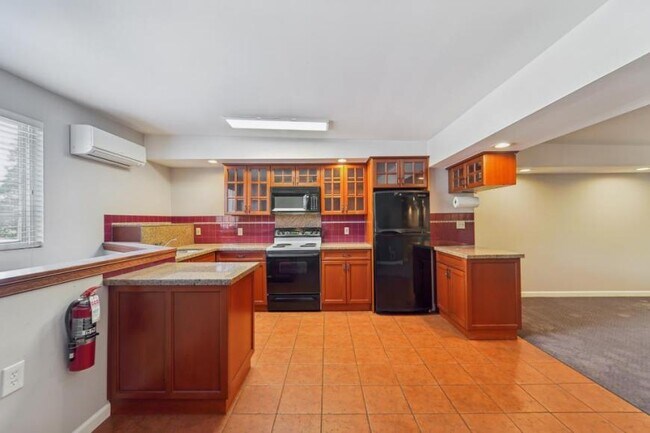 Building Photo - 1 bedroom in Seattle WA 98103