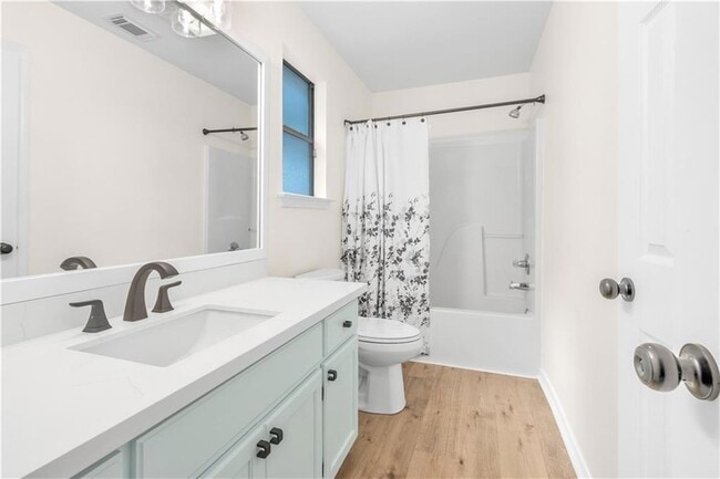 Building Photo - 1366 Valmont St