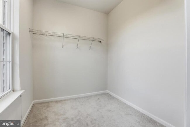 Building Photo - 9545 Chancellorsville Ln