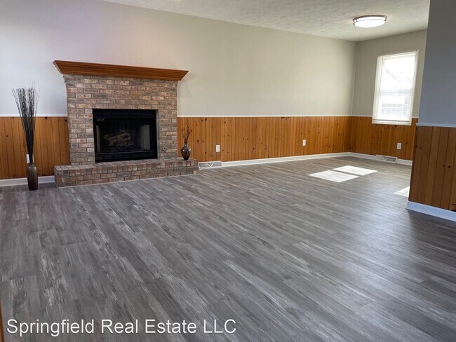 Building Photo - 3 br, 2.5 bath House - 4616 Lily Lane