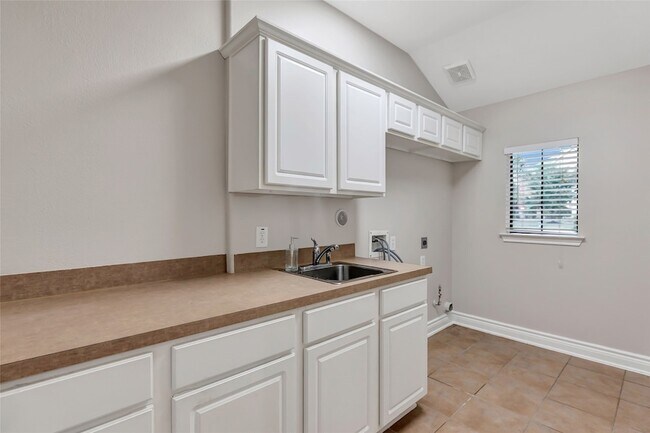 Building Photo - 7515 Langley Rd