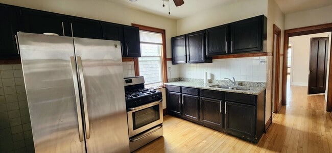 Building Photo - 4856 W Dakin St
