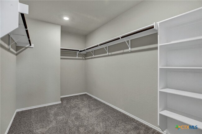 Building Photo - 267 Kinsley Wy