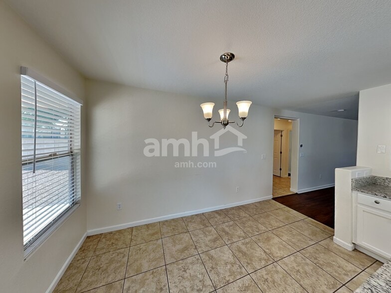 Building Photo - 21 West Calle Guija