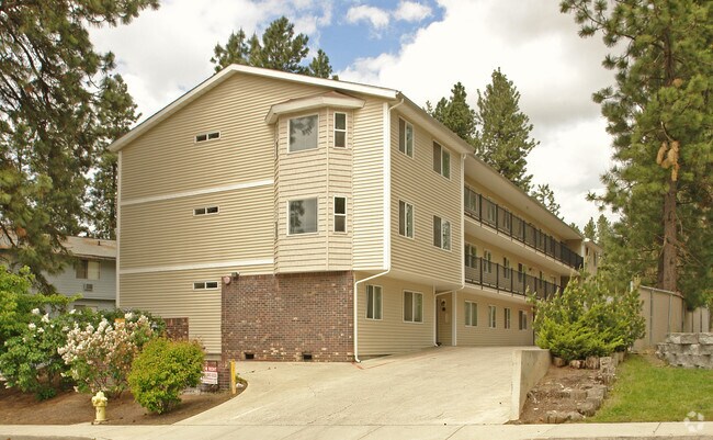 Primary Photo - Canyon Manor