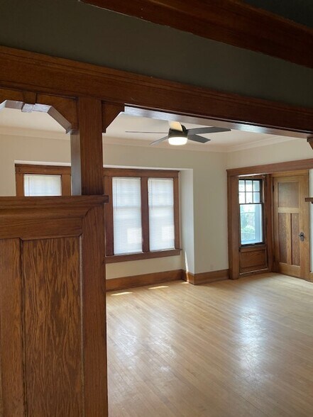 Building Photo - 3426 N Oakland Ave