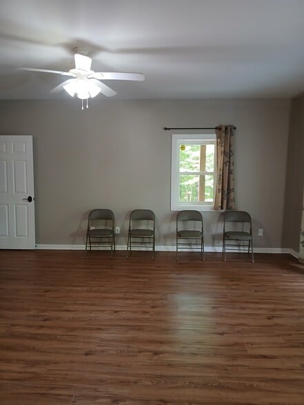 Building Photo - 3317 Birdsong Rd