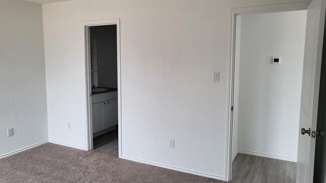 Building Photo - 5911 Coahulia Rdg