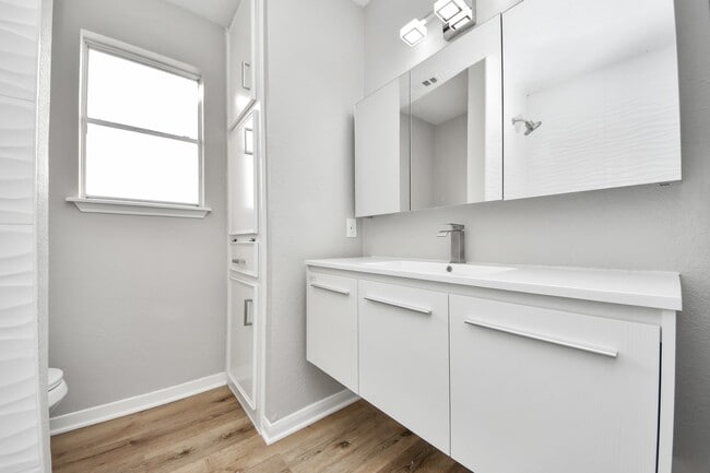 Building Photo - 9114 Spellman Rd