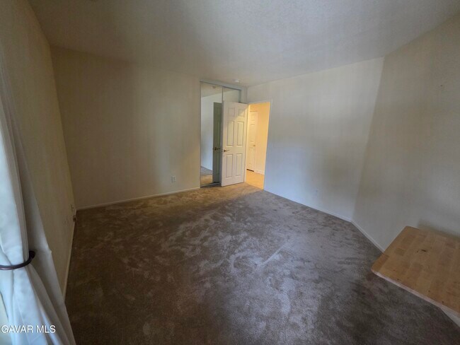 Building Photo - 5175 Capri Ct