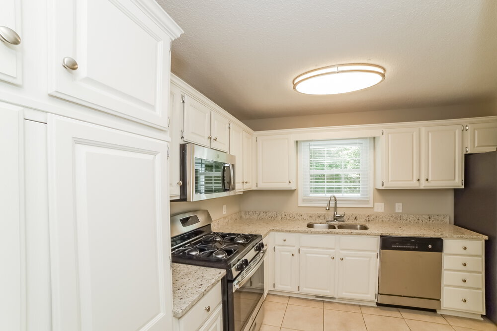 Building Photo - 6868 Robinwood Trail
