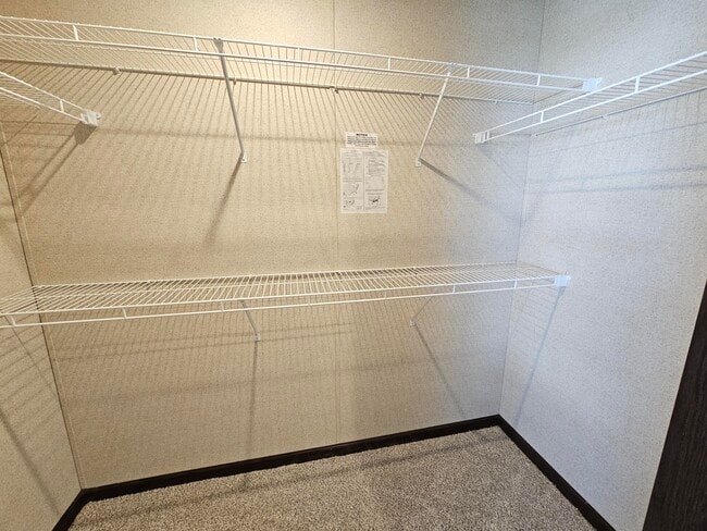 Building Photo - 46000 Geddes Rd