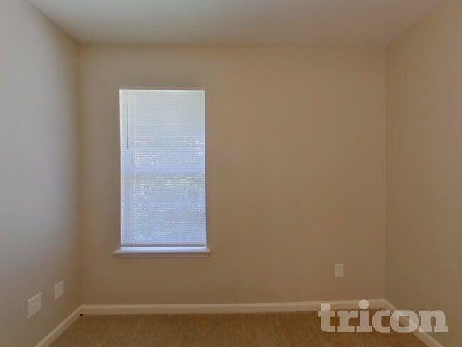 Building Photo - 5424 Henderson Oaks Dr