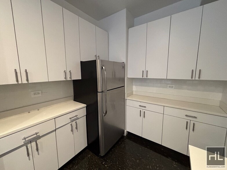 Building Photo - WEST 58 STREET