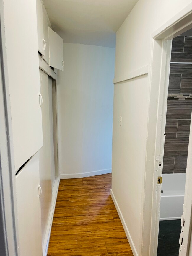 Building Photo - Westwood Plaza Apartments