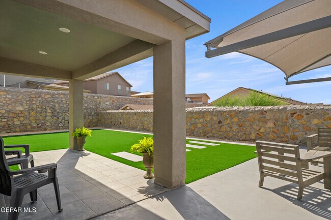 Building Photo - 12776 Hidden Edge Dr