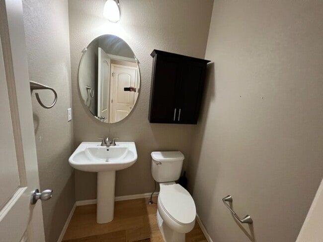 Building Photo - Completely upgraded home in Trailhead!