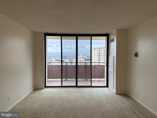 Building Photo - 5225 Pooks Hill Rd