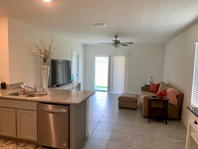 Building Photo - 33997 Jasper Stone Dr