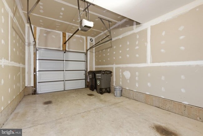 Building Photo - 13367 Launders St
